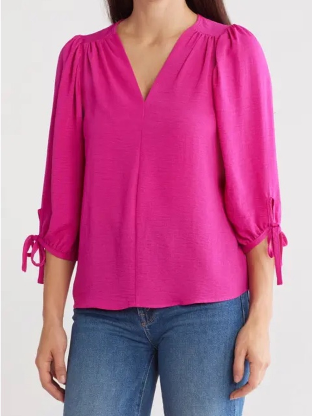 88. Renee C. • NWOT Ditsy Puff Sleeve Blouse
